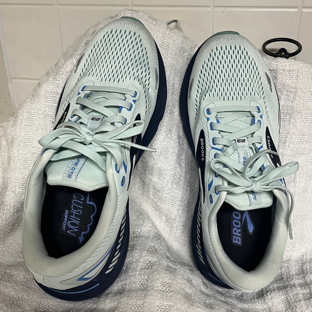 Brooks Adrenaline GTS 23 Running Shoes in Blue Glass Nile Blue WIDE Width